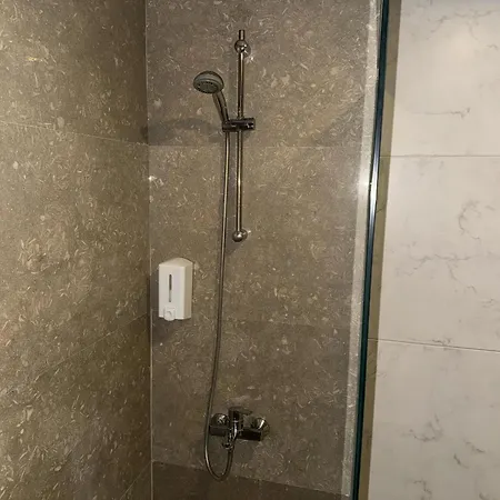 Aderans اسطنبول
