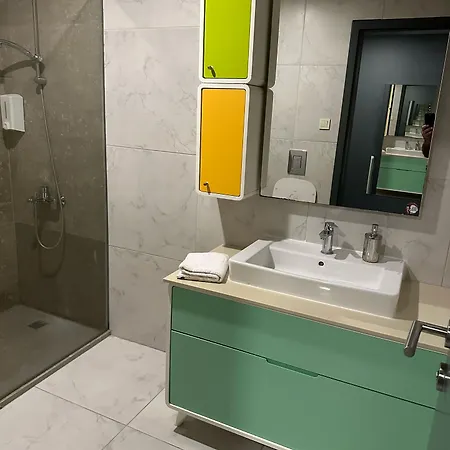 Aderans מלון איסטמבול